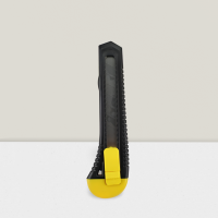 CUTTER PLASTICO RETRACTIL 6" KEER MOD. S5897